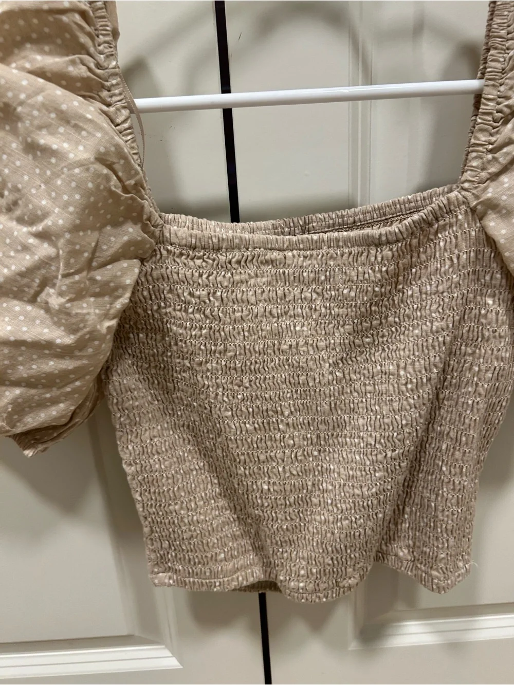 Abercrombie & Fitch Beige Smocked Puff-Sleeve Crop Top